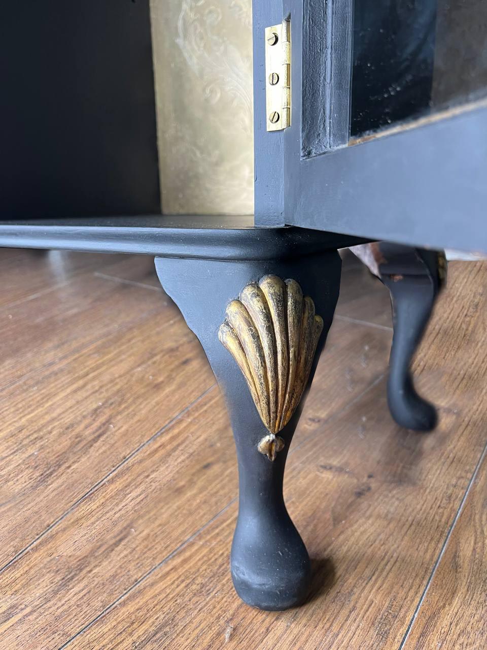 Vintage Art Deco Cabinet