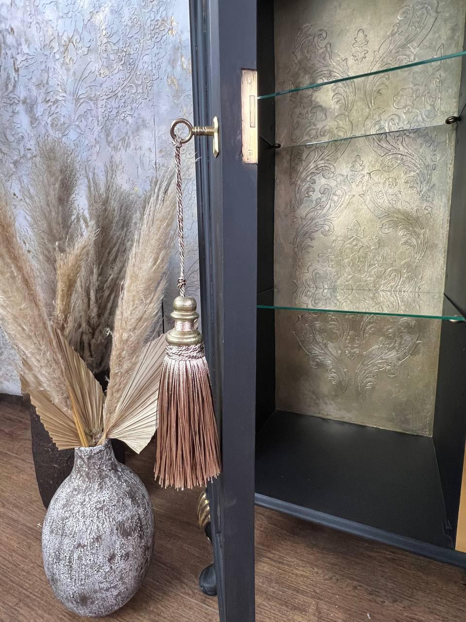 Vintage Art Deco Cabinet